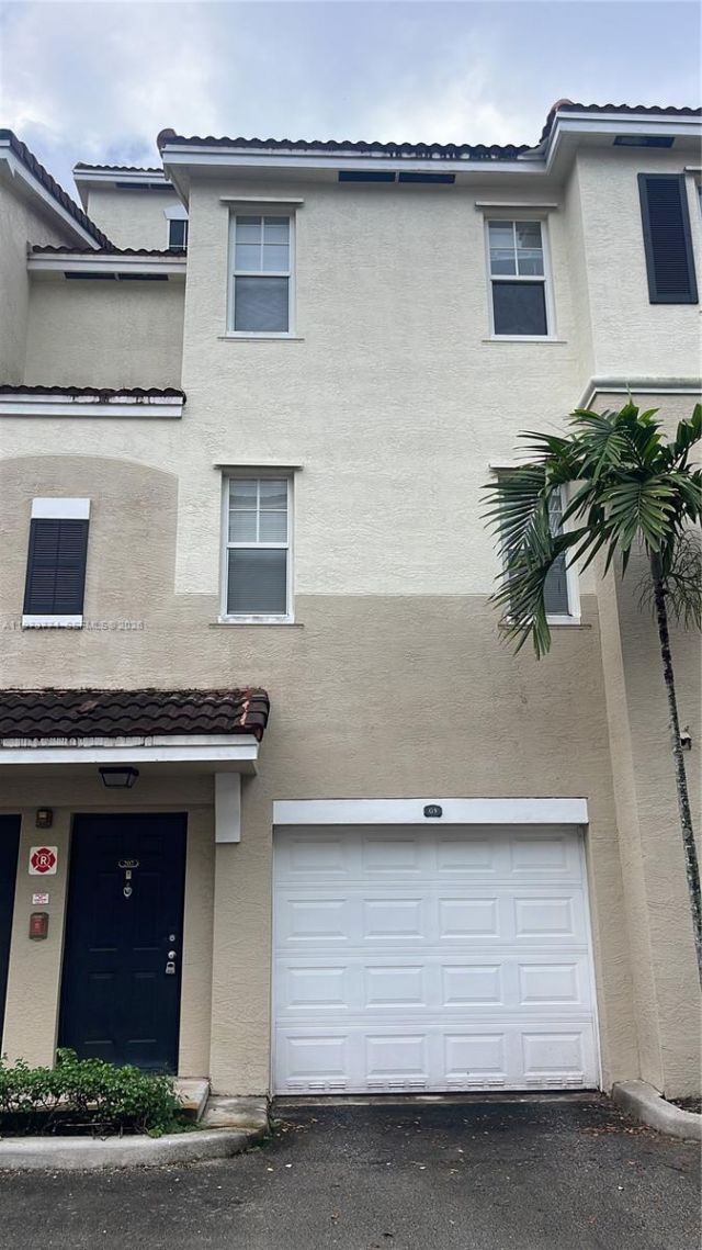 6020 W Sample Rd , Unit 207, Coral Springs, FL 33067 Photo