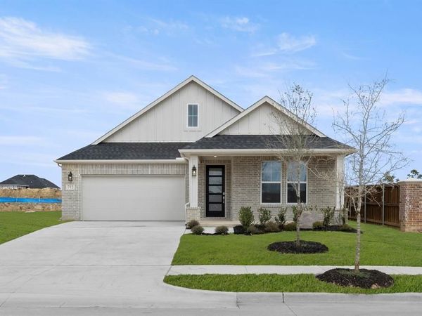 712 Hawthorn Lane, Mansfield, TX 76063