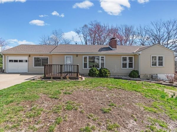 3929 NE Indianola Drive, Kansas City, MO 64116