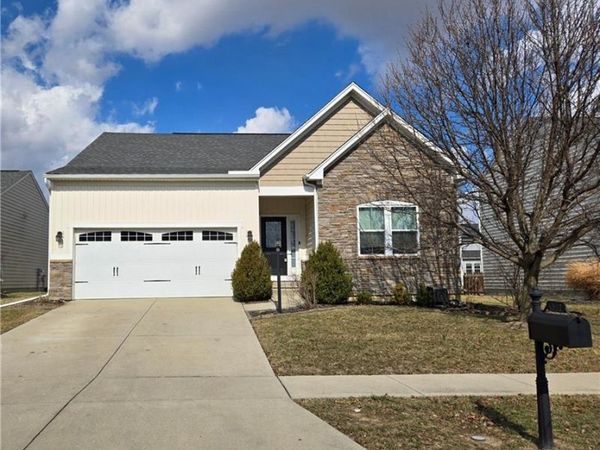 4362 Bergamot Drive, Tipp City, OH 45371