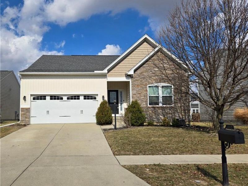 4362 Bergamot Drive, Tipp City, OH 45371 Photo 1