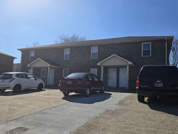 377 Peabody Dr, Unit 4, Clarksville, TN 37042