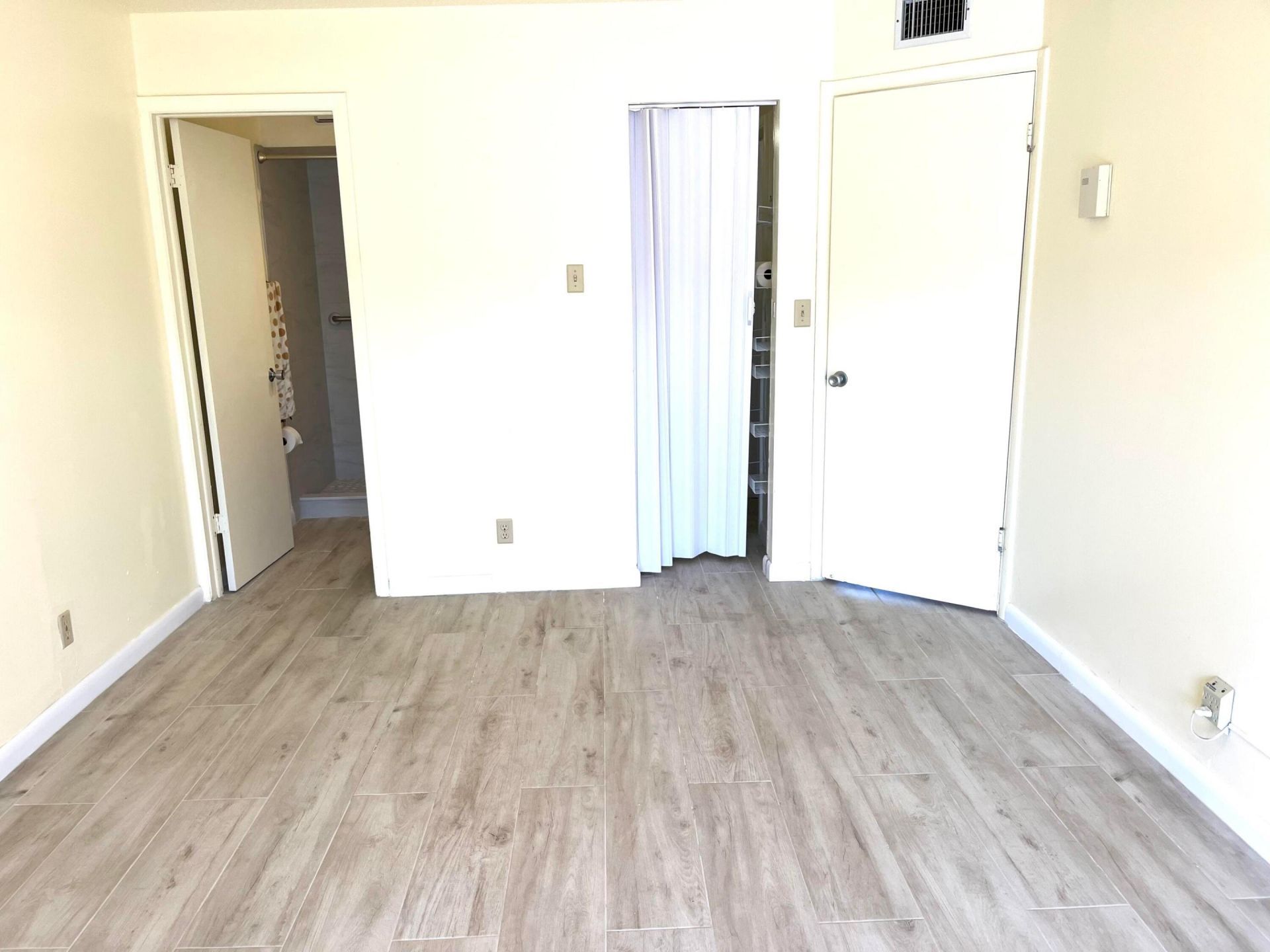 100 Doolen Court, Unit 112, North Palm Beach, FL 33408 Photo