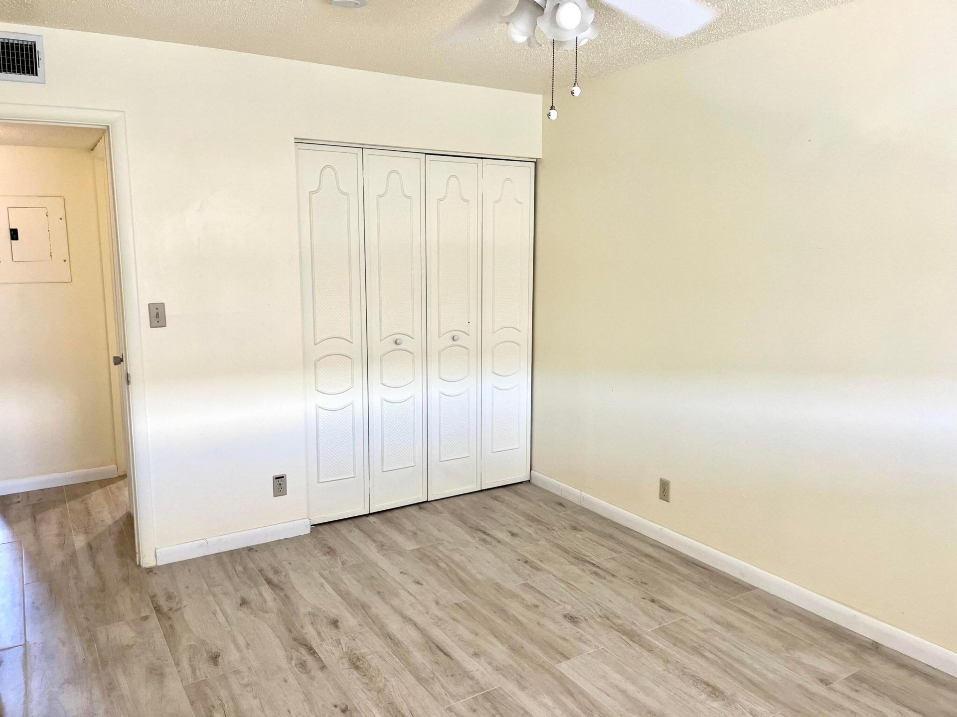 100 Doolen Court, Unit 112, North Palm Beach, FL 33408 Photo