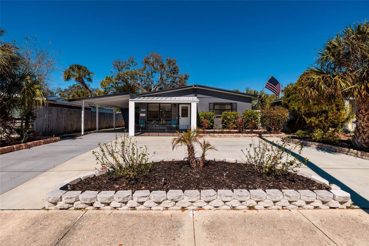 8029 22nd Avenue N, Saint Petersburg, FL 33710 Photo