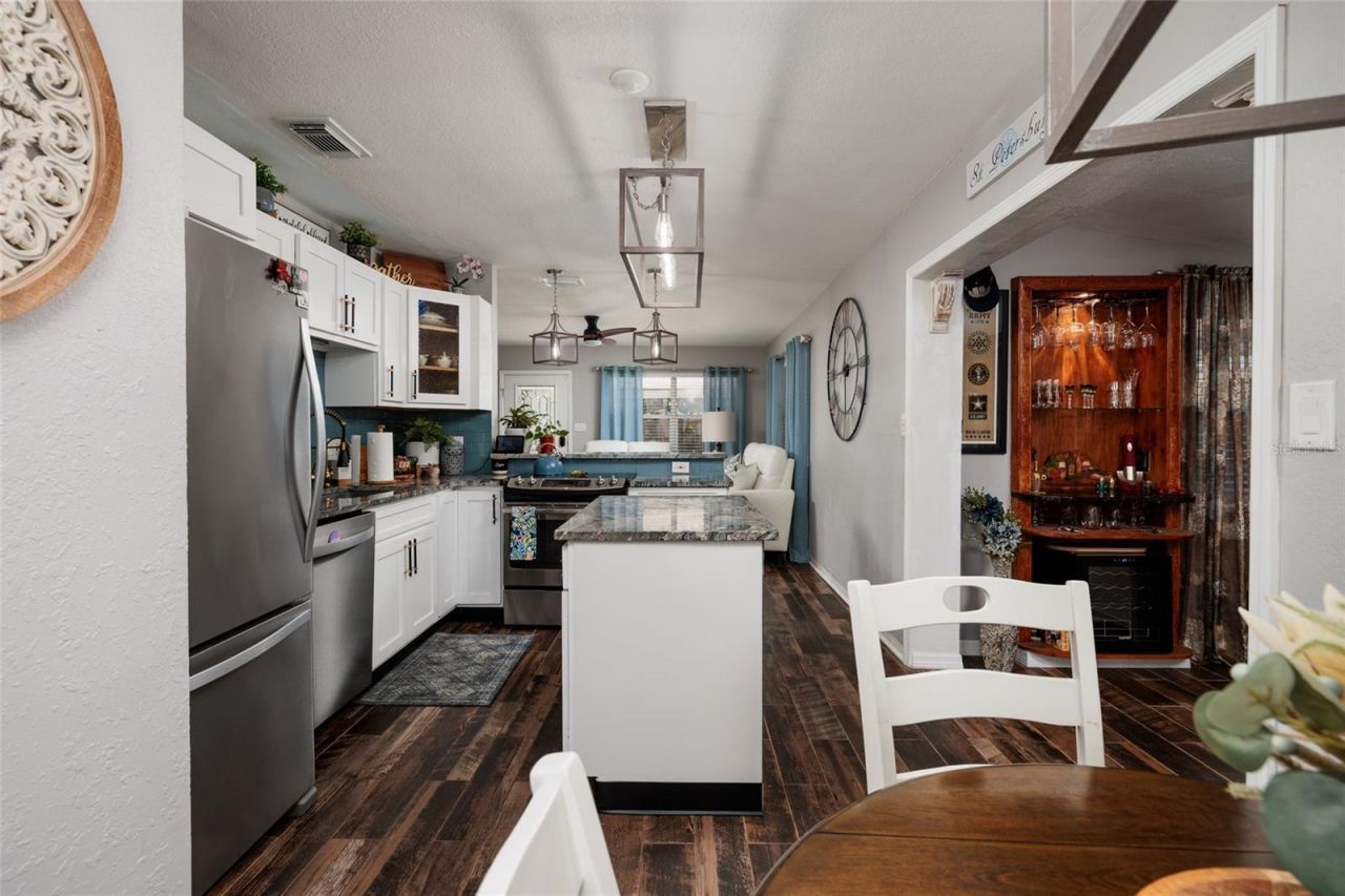 8029 22nd Avenue N, Saint Petersburg, FL 33710 Photo