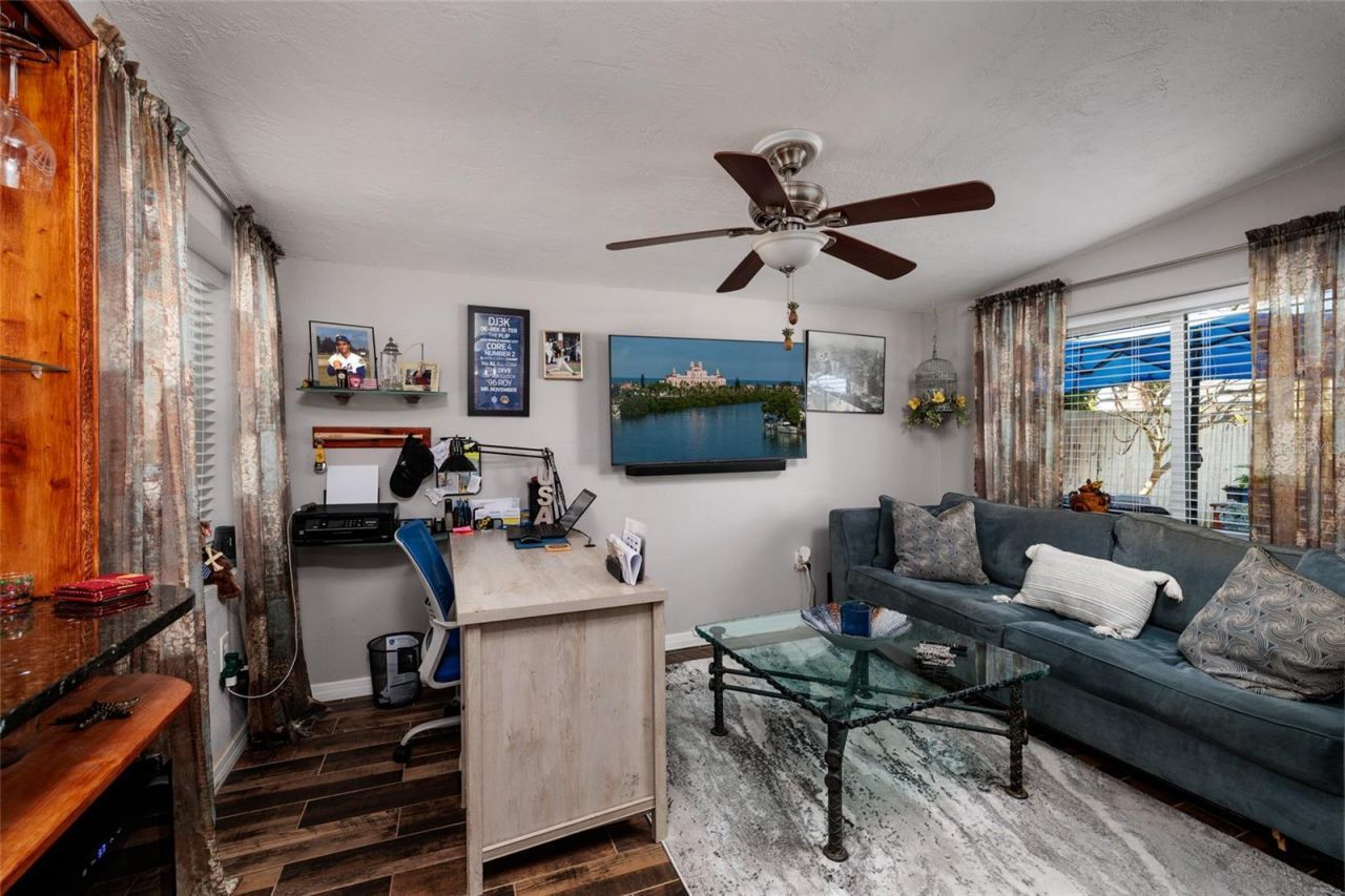 8029 22nd Avenue N, Saint Petersburg, FL 33710 Photo