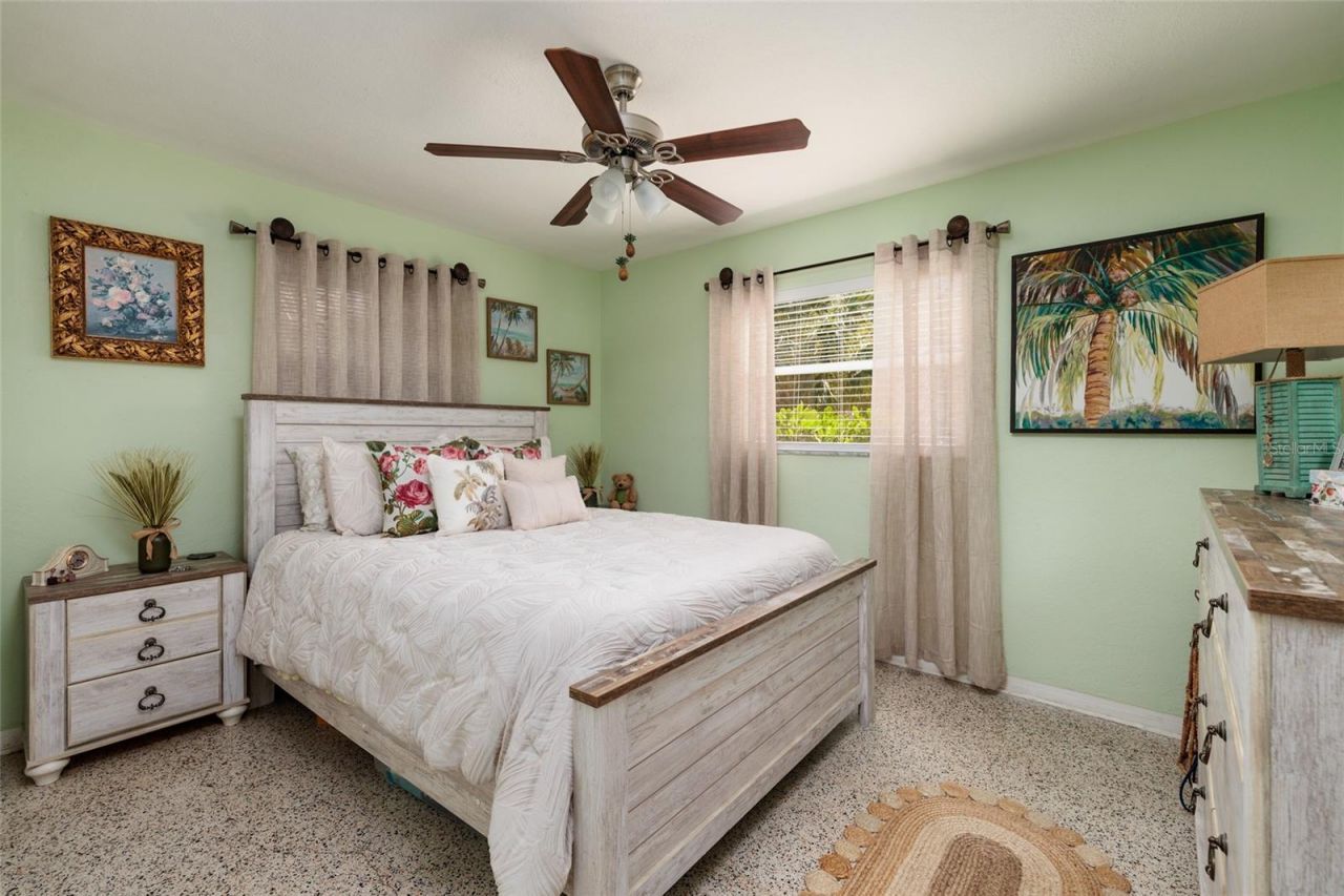 8029 22nd Avenue N, Saint Petersburg, FL 33710 Photo