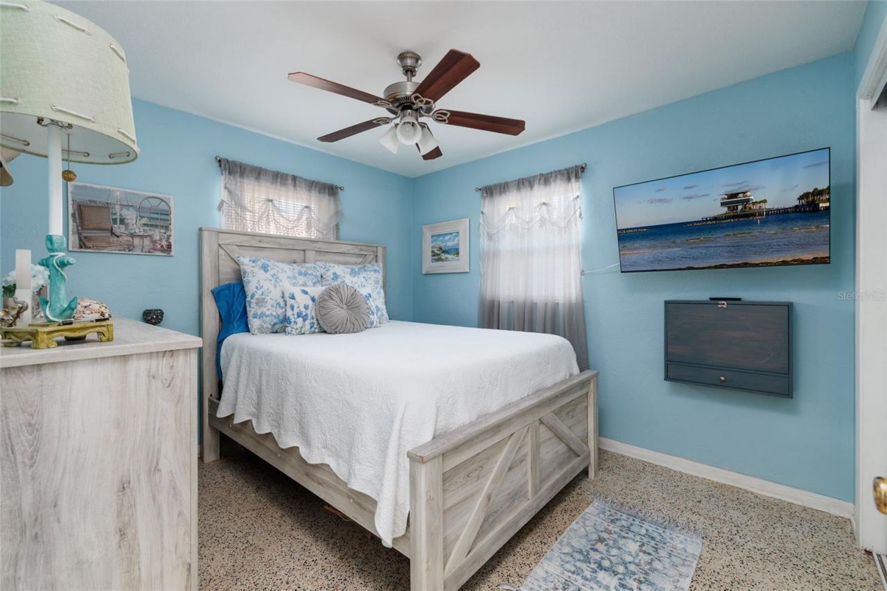 8029 22nd Avenue N, Saint Petersburg, FL 33710 Photo