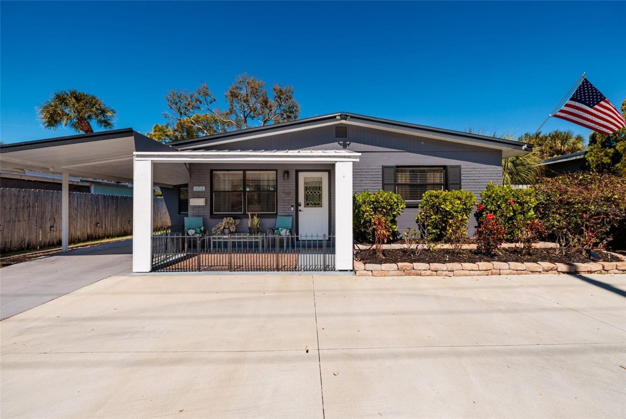 8029 22nd Avenue N, Saint Petersburg, FL 33710 Photo
