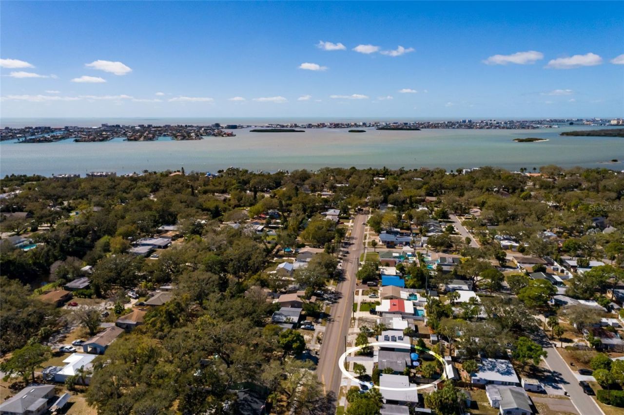 8029 22nd Avenue N, Saint Petersburg, FL 33710 Photo