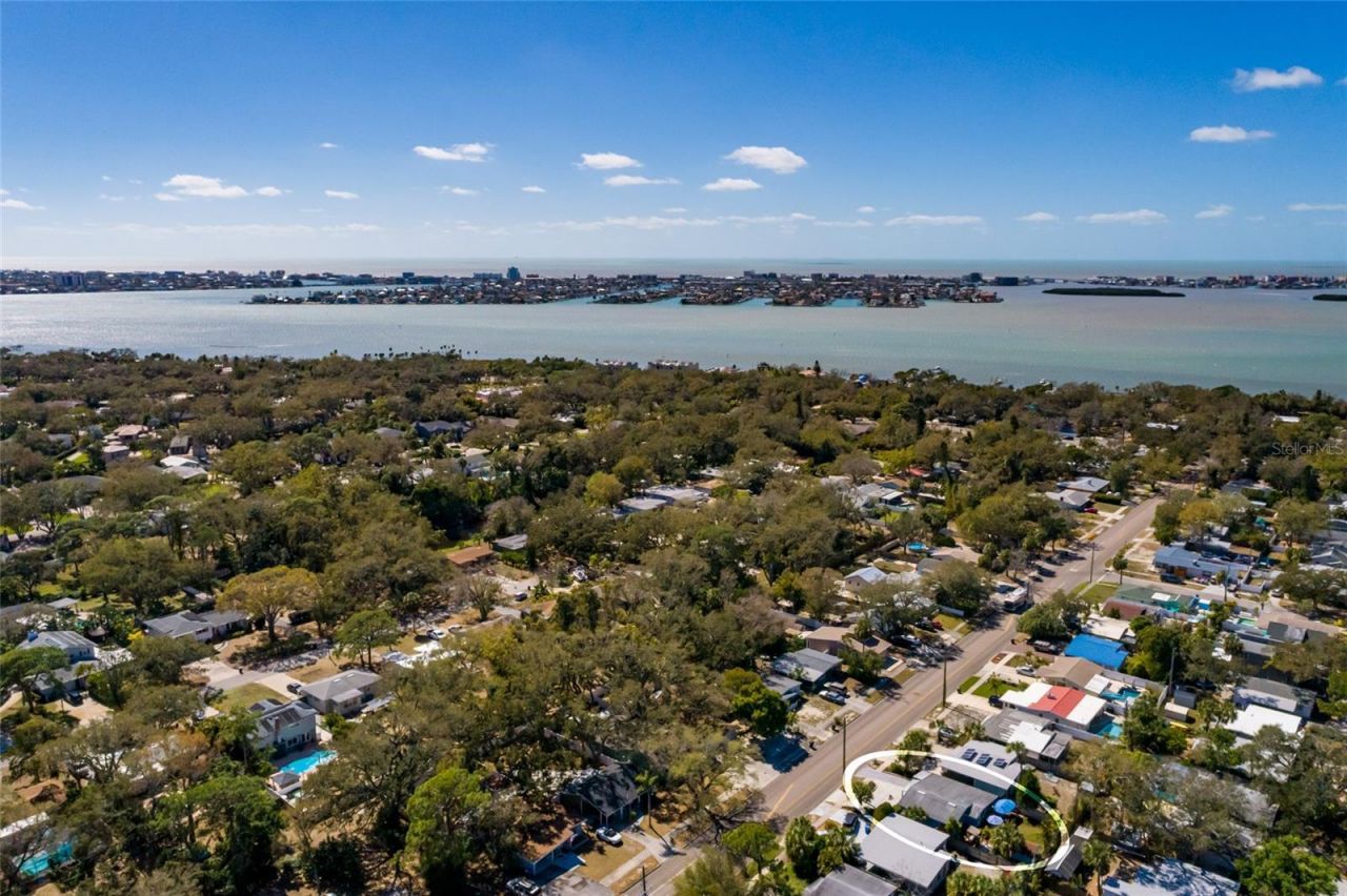 8029 22nd Avenue N, Saint Petersburg, FL 33710 Photo