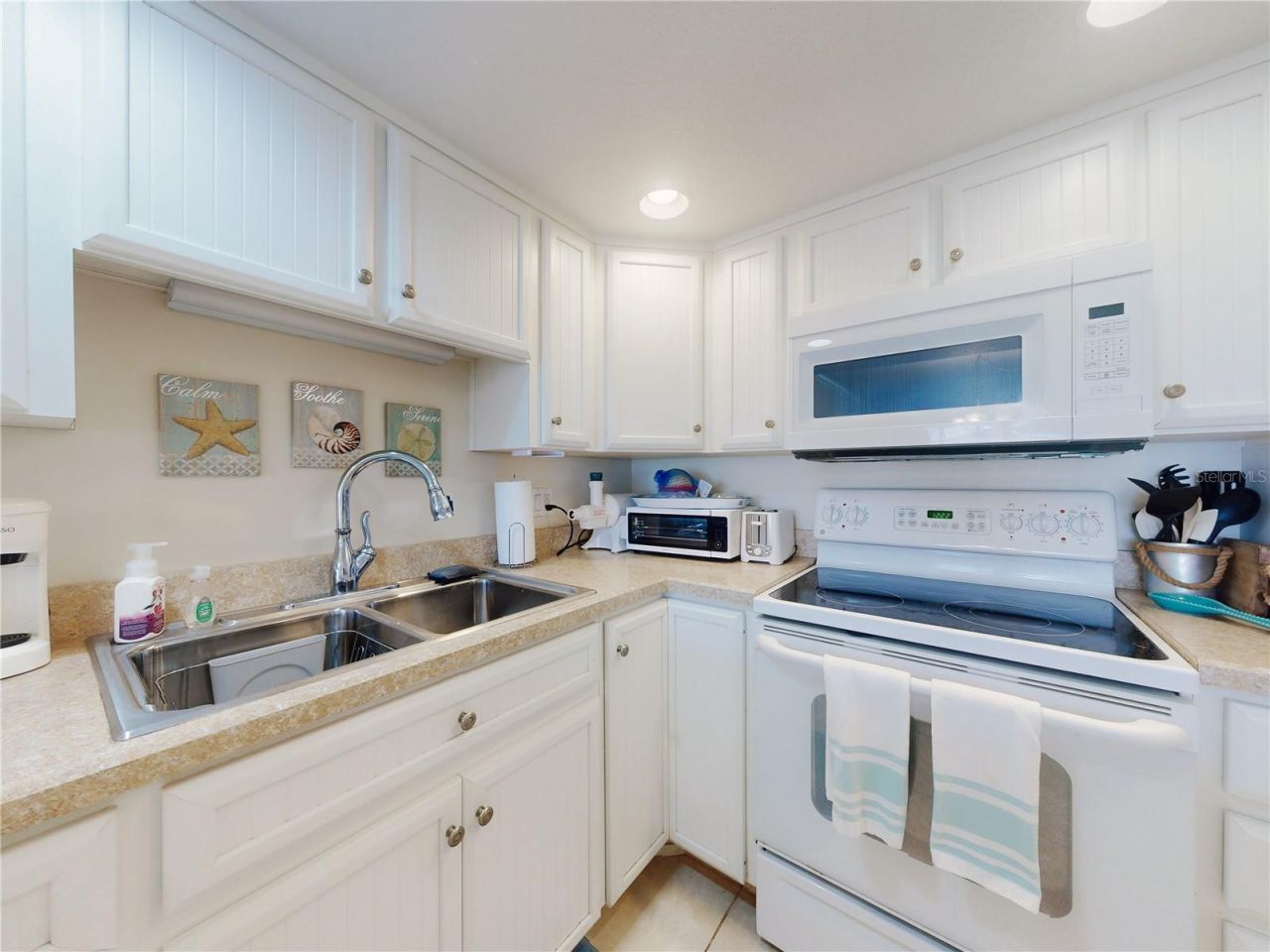 4849 Saxon Drive, Unit B106, New Smyrna Beach, FL 32169 Photo