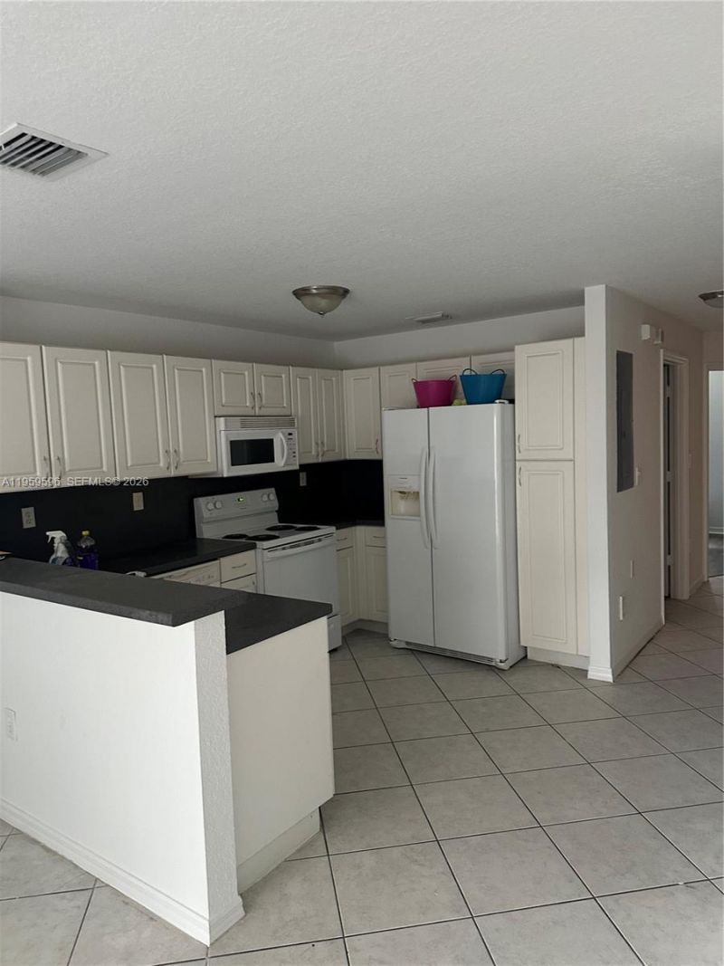 12811 SW 30th St, Unit 110, Miramar, FL 33027 Photo