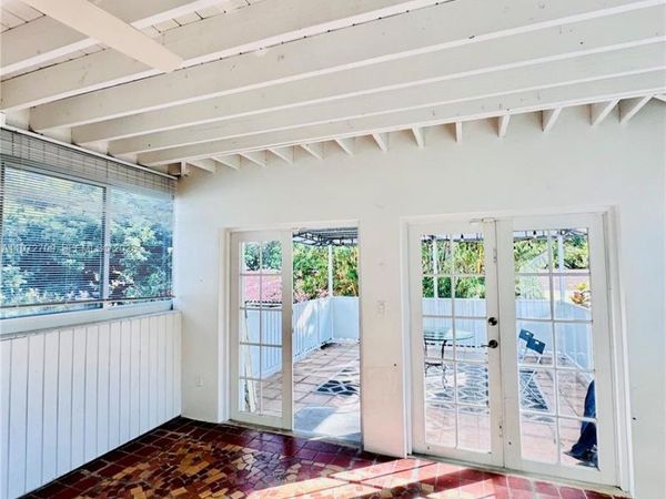 1180 SW 22nd Ter , Unit 1, Miami, FL 33129