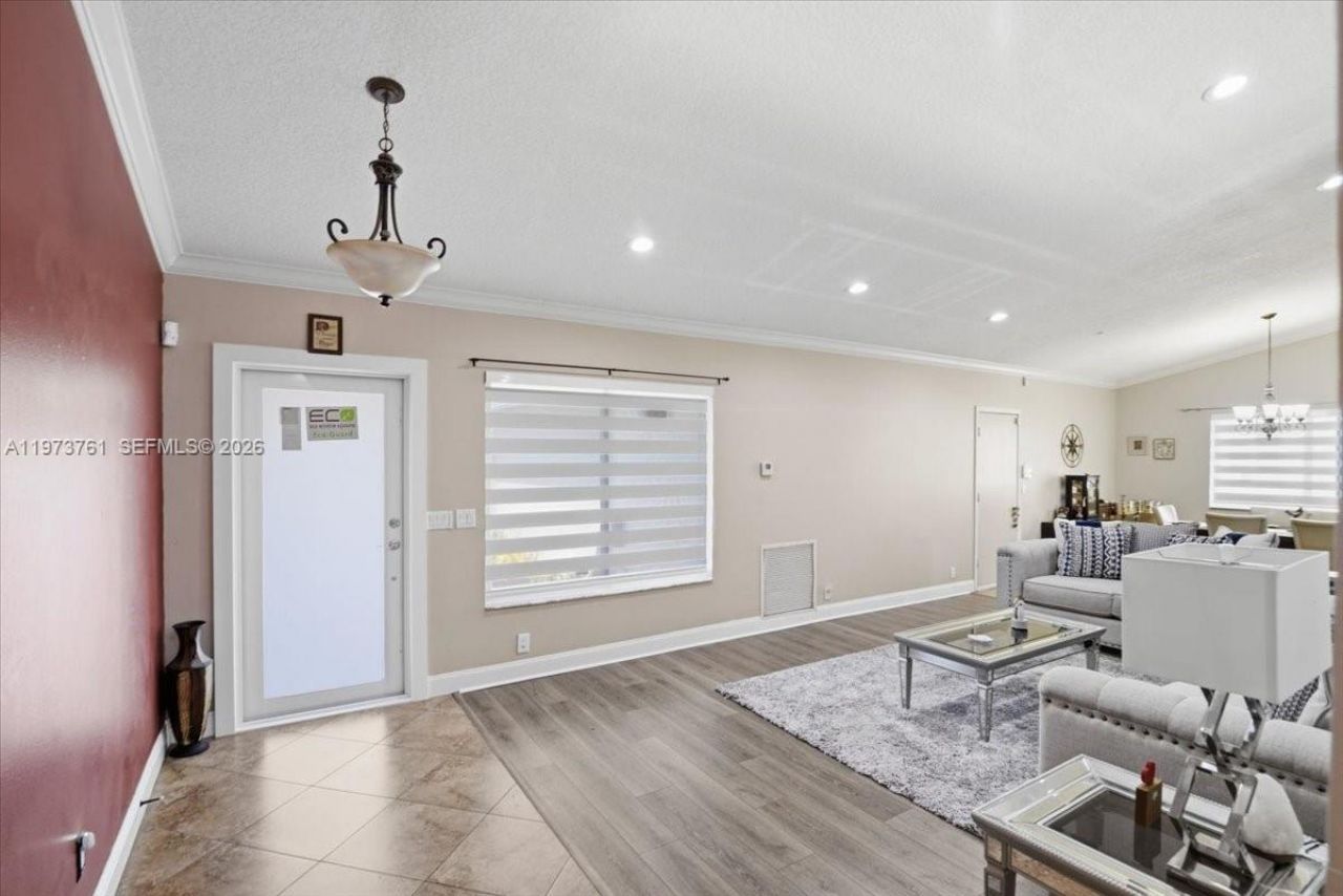 6520 Olde Moat Way, Davie, FL 33331 Photo