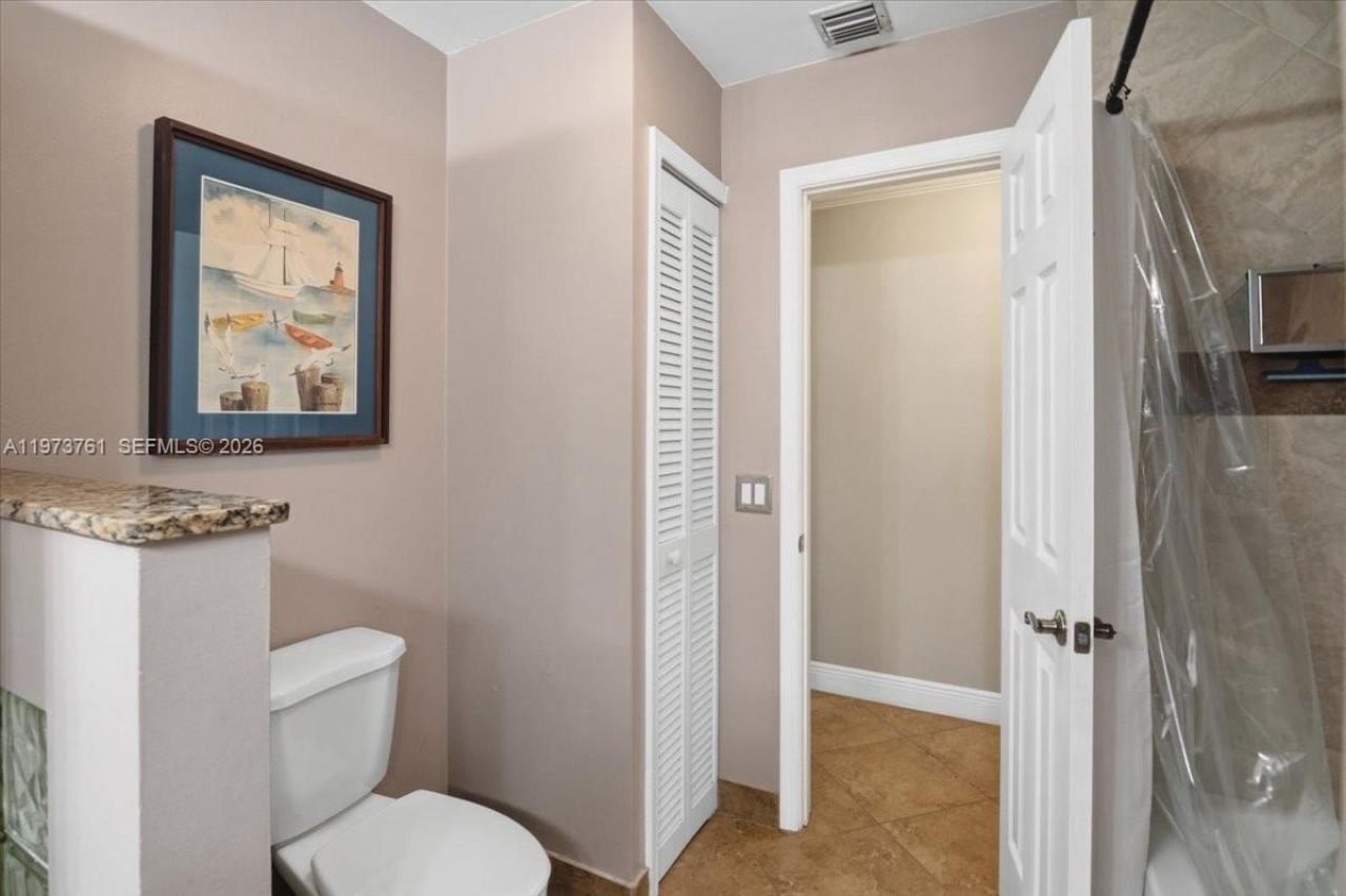 6520 Olde Moat Way, Davie, FL 33331 Photo