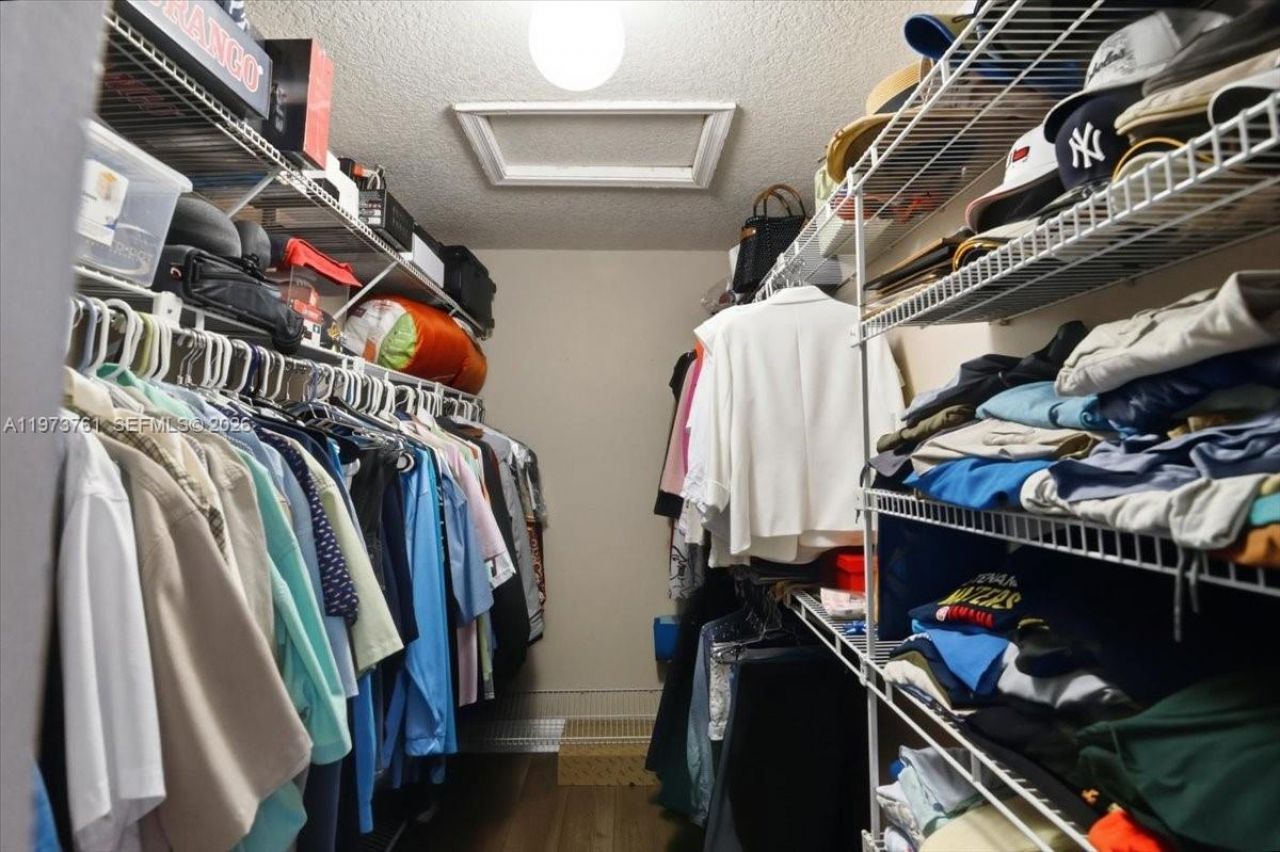 6520 Olde Moat Way, Davie, FL 33331 Photo