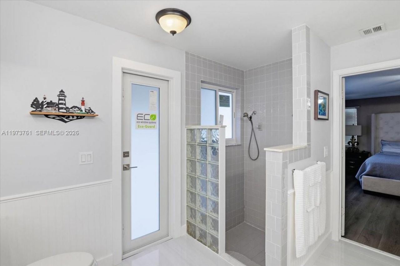 6520 Olde Moat Way, Davie, FL 33331 Photo