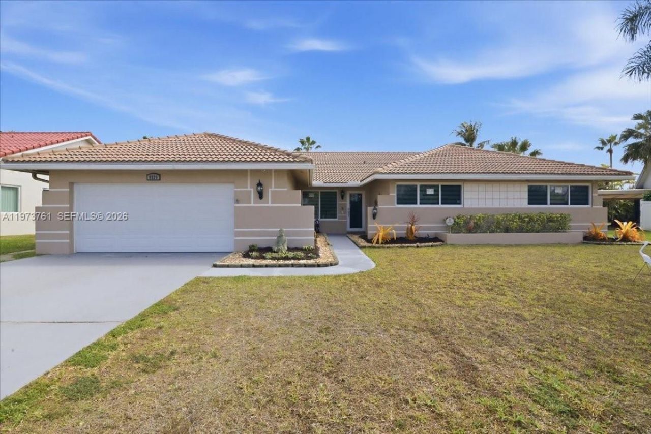 6520 Olde Moat Way, Davie, FL 33331 Photo