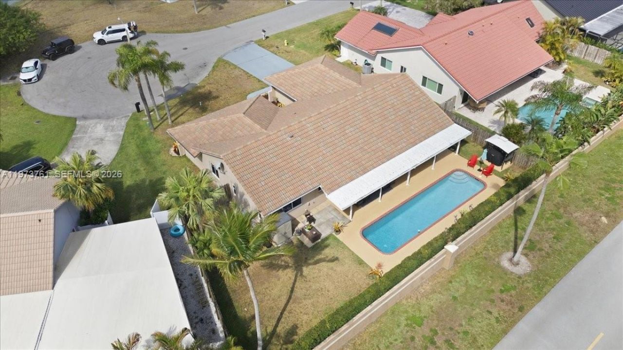 6520 Olde Moat Way, Davie, FL 33331 Photo