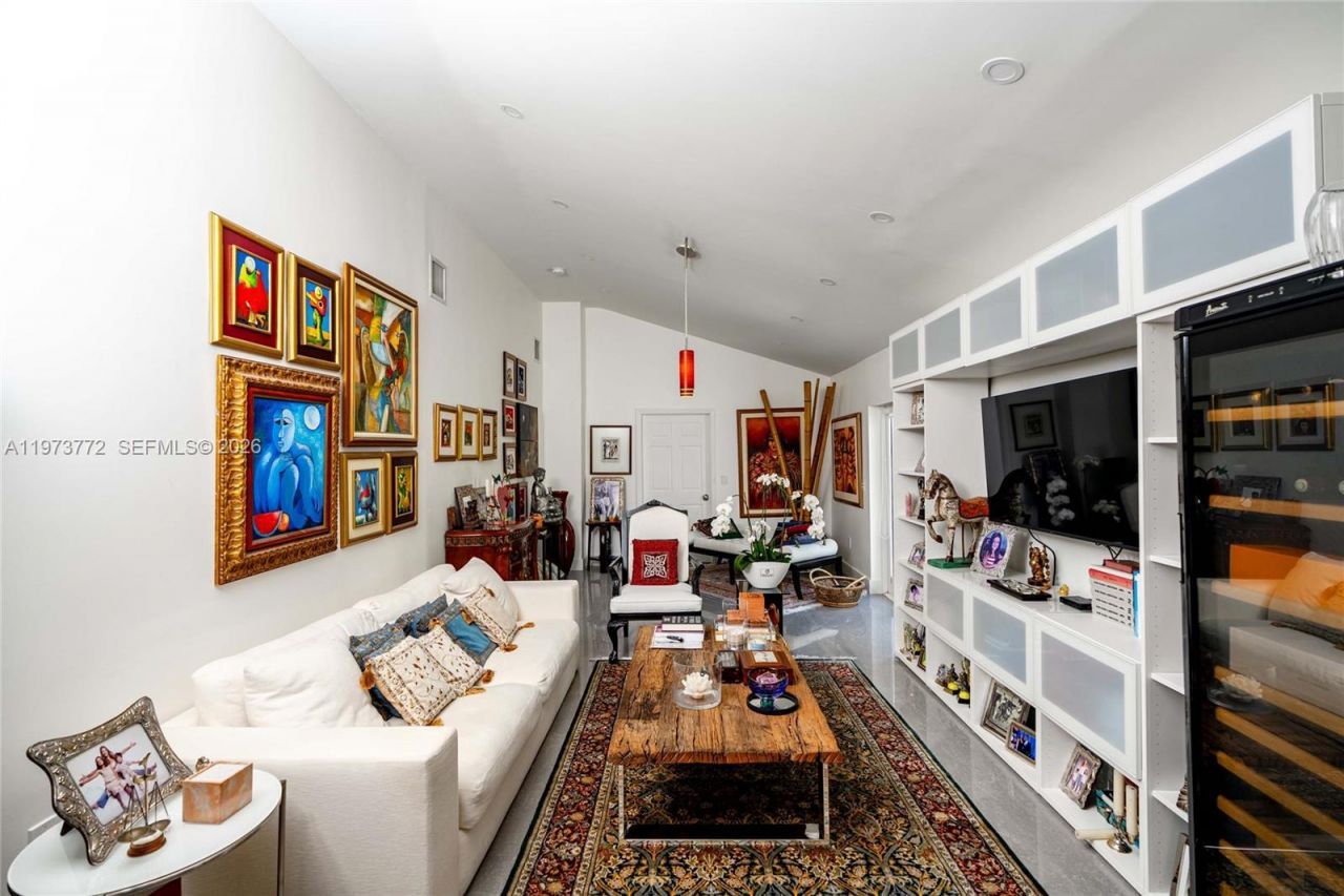 1360 SW 16th St, Miami, FL 33145 Photo