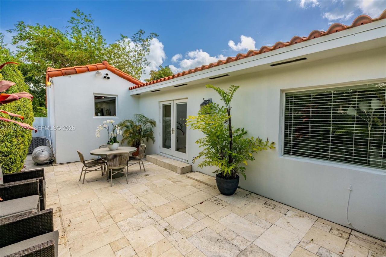 1360 SW 16th St, Miami, FL 33145 Photo