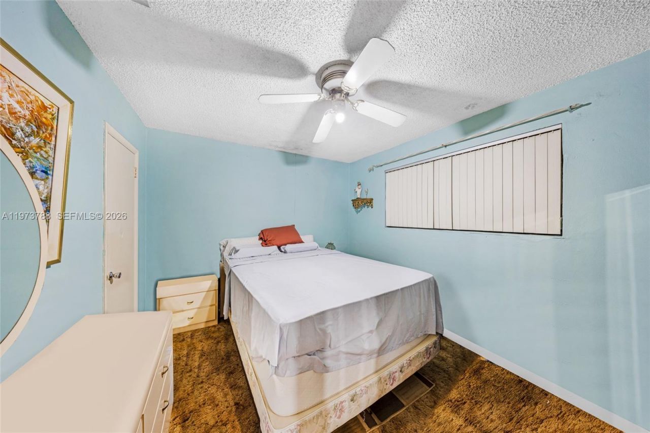 3532 NW 4th Ter , Miami, FL 33125 Photo