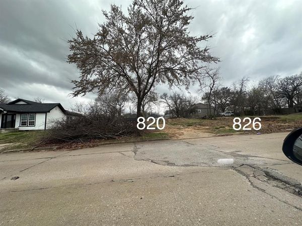 826 W Shepherd Street, Denison, TX 75020