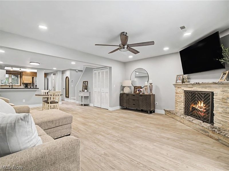 1943 Savannah, Westlake, OH 44145 Photo 10