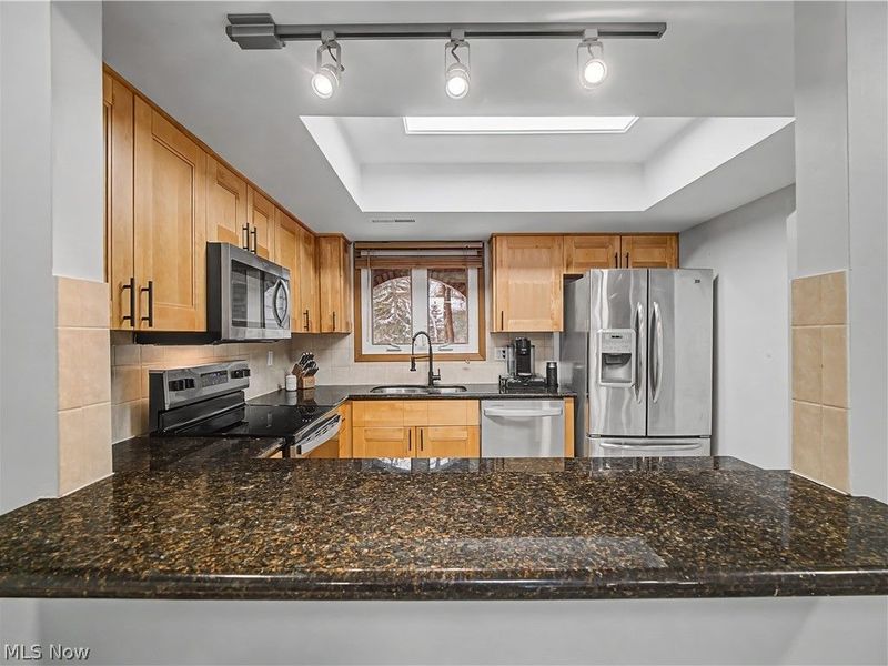 1943 Savannah, Westlake, OH 44145 Photo 15