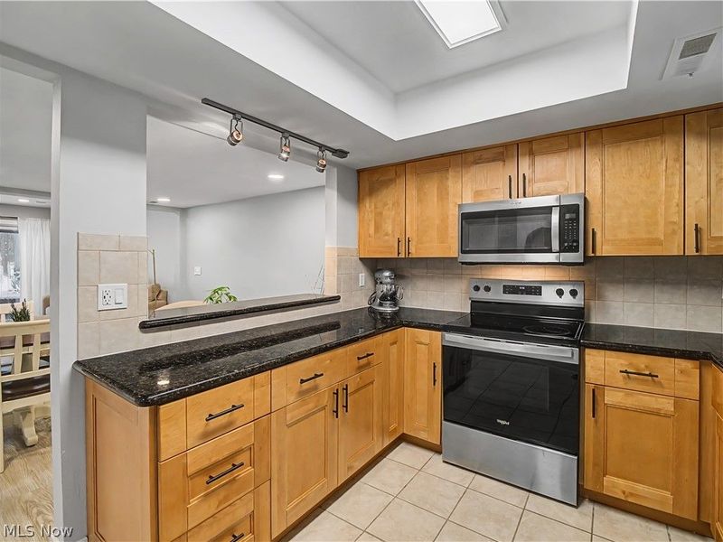 1943 Savannah, Westlake, OH 44145 Photo 17