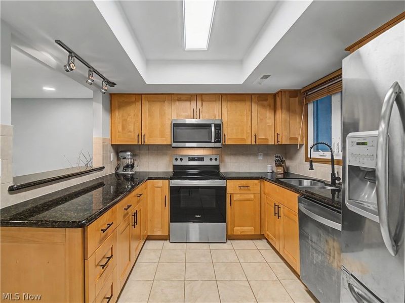 1943 Savannah, Westlake, OH 44145 Photo 18