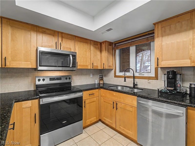 1943 Savannah, Westlake, OH 44145 Photo 19