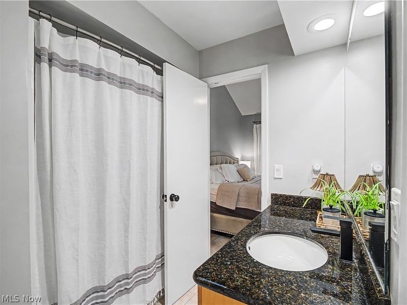 1943 Savannah, Westlake, OH 44145 Photo 25