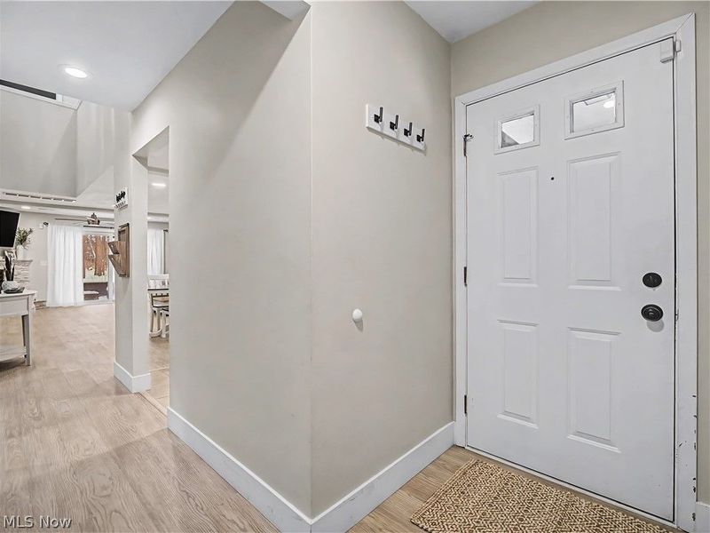 1943 Savannah, Westlake, OH 44145 Photo 4