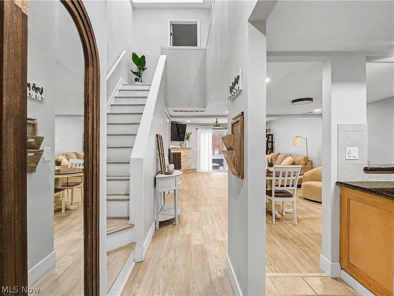 1943 Savannah, Westlake, OH 44145 Photo 5