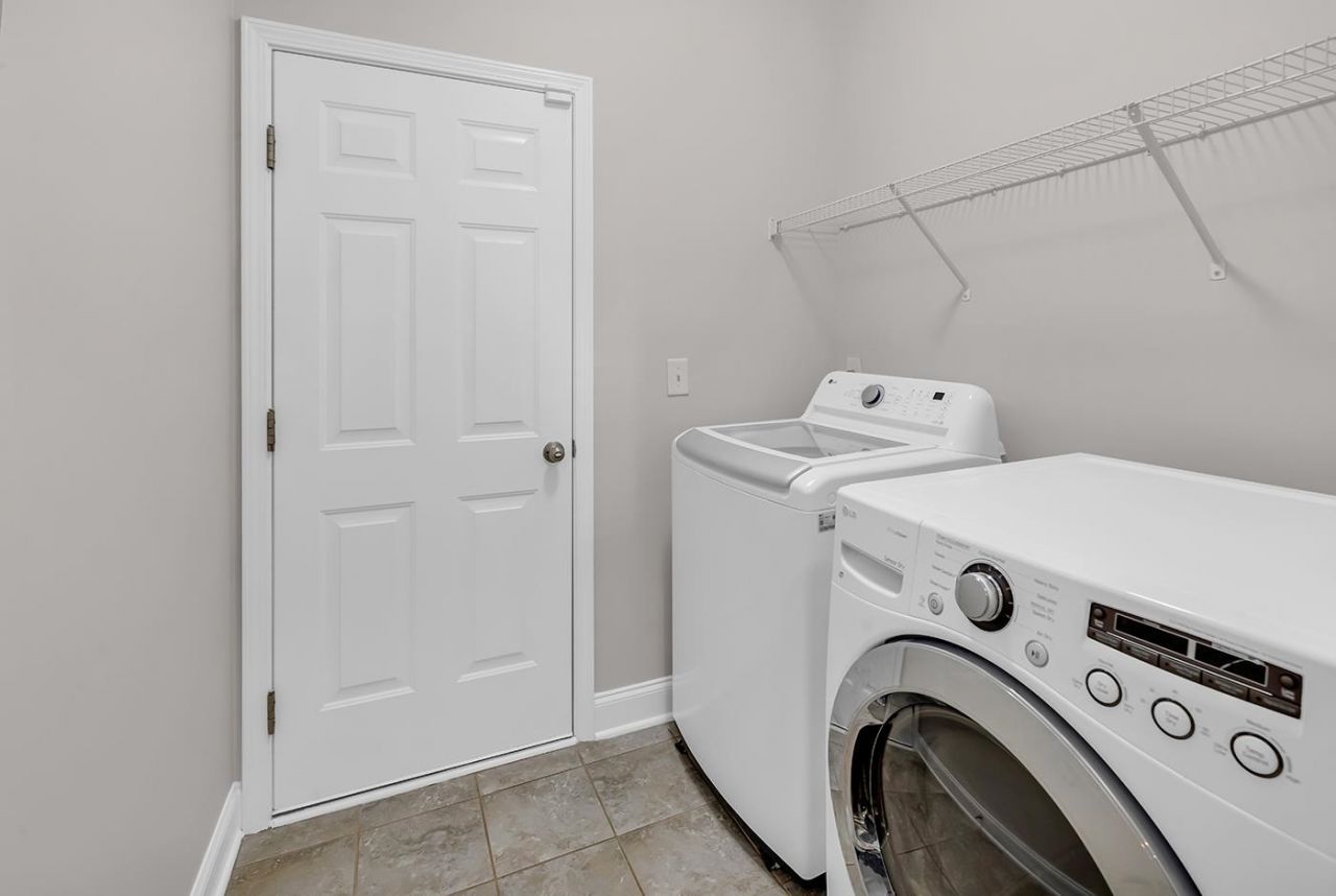 361 Saint Catherine Bay Ct.  Photo 8