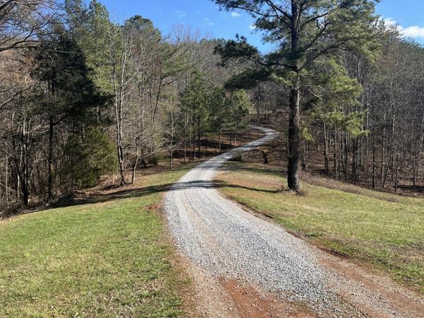 343 CR 758, Riceville, TN 37370