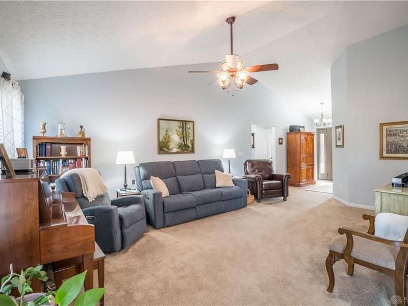 101 Pleasant Chase Circle, Englewood, OH 45322 Photo 11