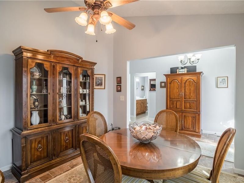 101 Pleasant Chase Circle, Englewood, OH 45322 Photo 4