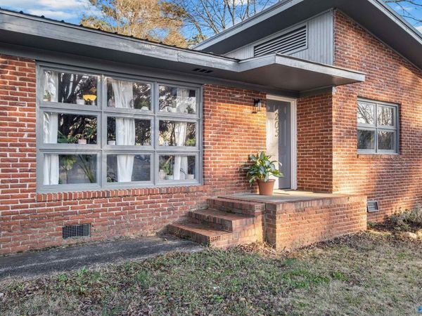 205 Maumee Boulevard, Weaver, AL 36277