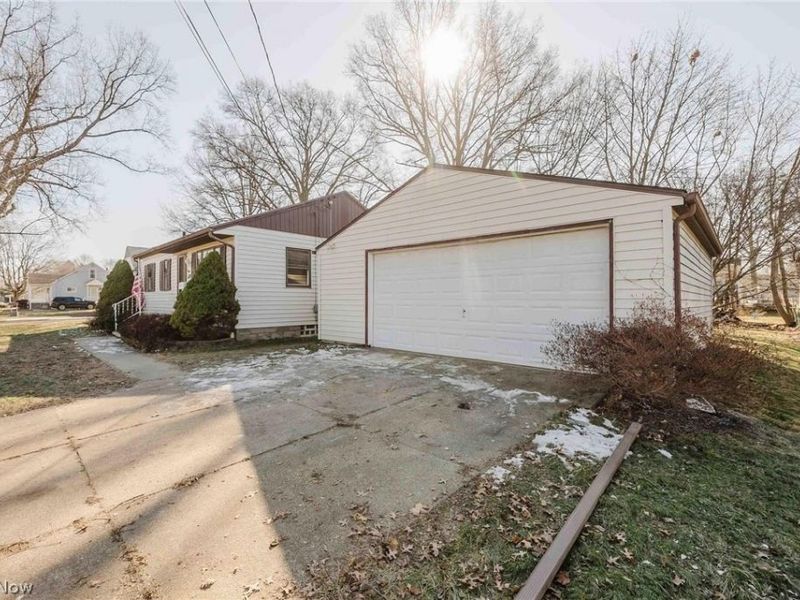 524 Jefferson Avenue, Barberton, OH 44203 Photo 2