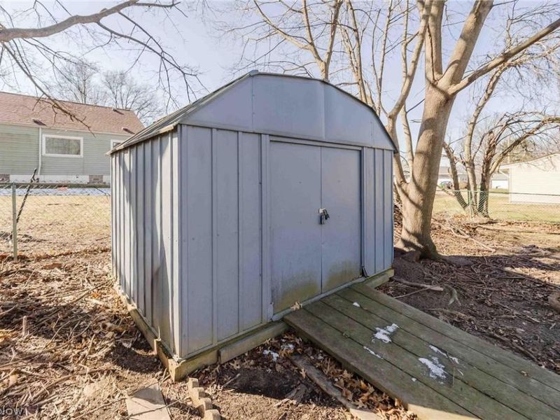 524 Jefferson Avenue, Barberton, OH 44203 Photo 42