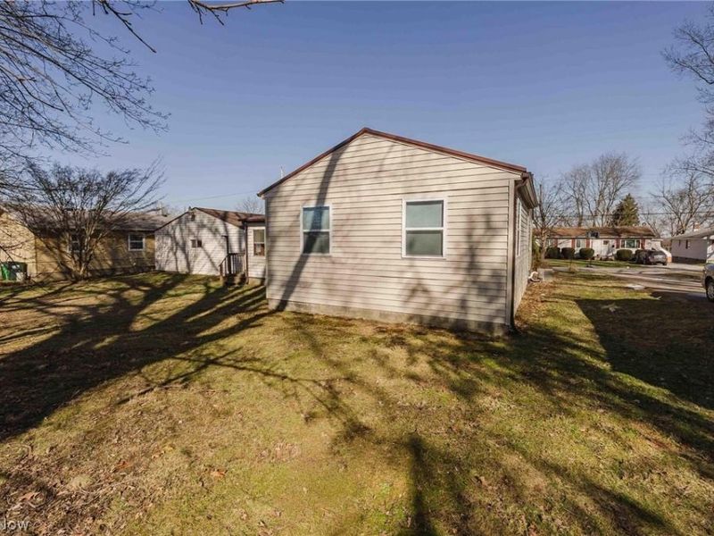 524 Jefferson Avenue, Barberton, OH 44203 Photo 6