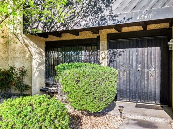 4563 Kenmare Way, Las Vegas, NV 89121