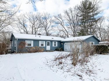 6411 Pleasant River Drive, Delhi Charter Twp, MI 48821
