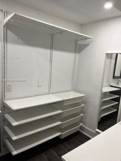 3008 NW 13th St, Miami, FL 33125 Photo