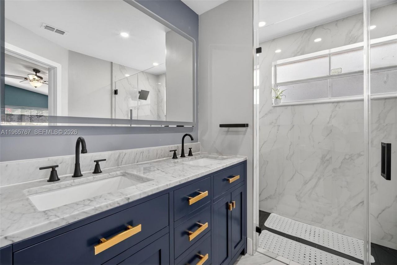 19238 NW 19th St, Pembroke Pines, FL 33029 Photo