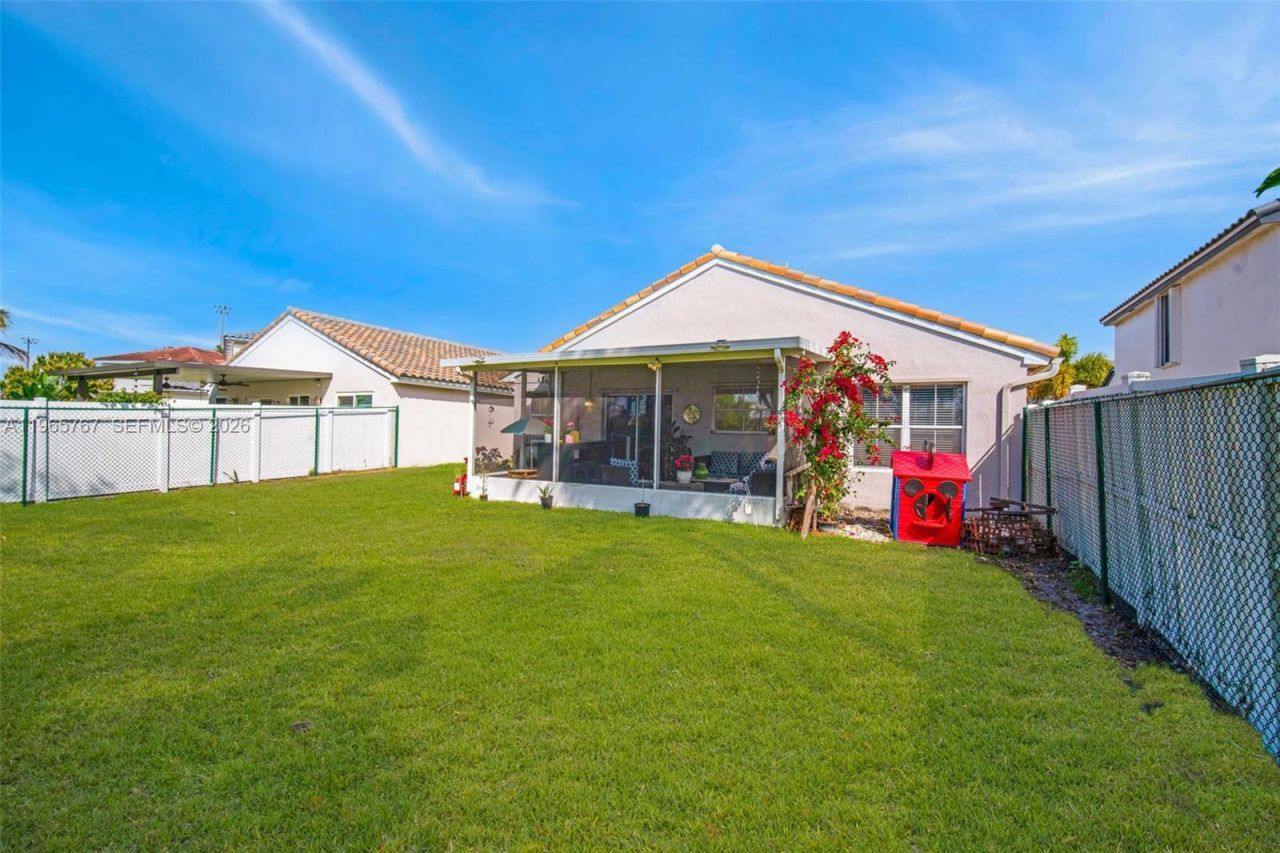 19238 NW 19th St, Pembroke Pines, FL 33029 Photo